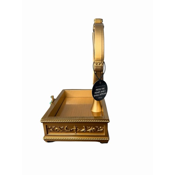 Bath And Body Works Disney Villains Evil Queen Light Up Body Care Tray NIB - Picture 4 of 9